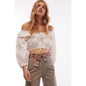🔥 NWT NEW WITH TAGS FREE PEOPLE BEATRICE BB CROP TOP OFF SHOULDER IVORY SMALL